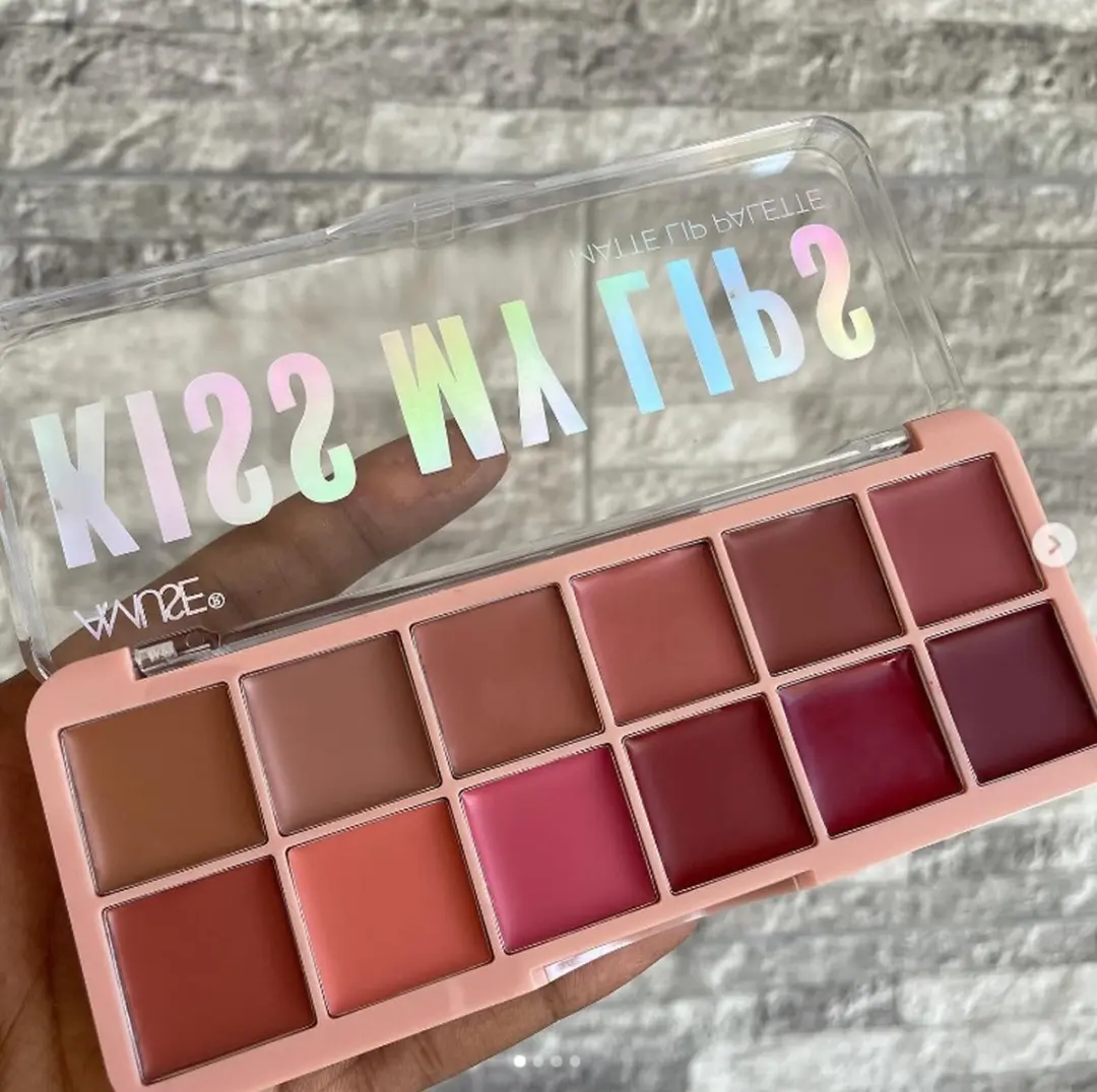 Amuse Kiss My Lips Matte Lip Palette - 12 Kleuren - 11g