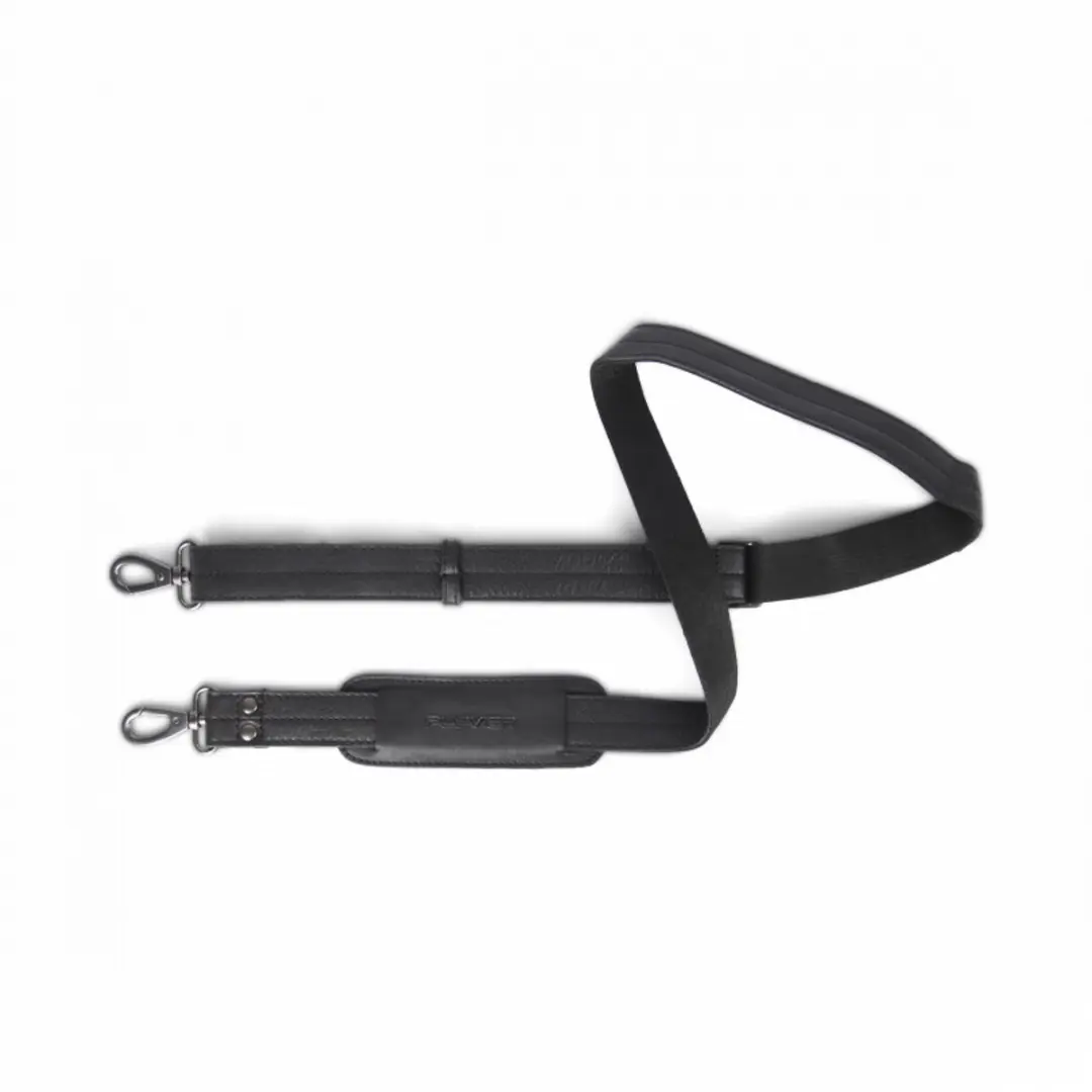 Plevier Larry laptoptas 16 inch zwart.