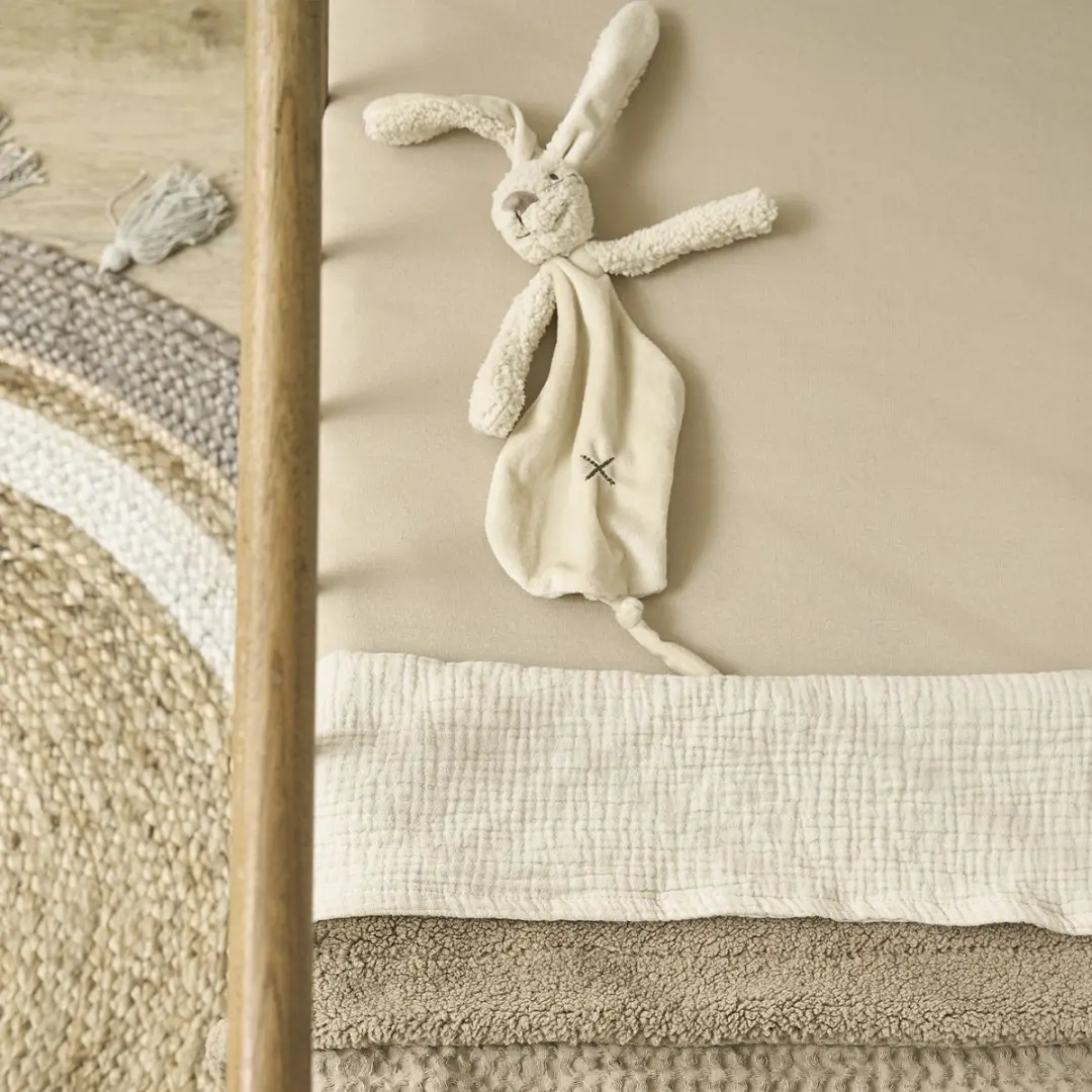 Meyco Baby Wafel Teddy Wiegdeken 75x100cm - 2.0 TOG Taupe - afbeelding 6 van 6