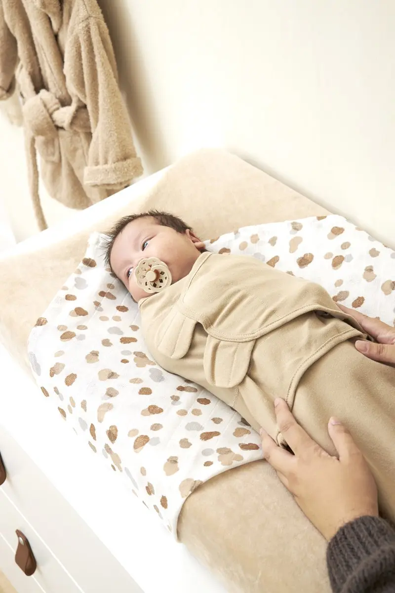 Meyco Baby SwaddleMeyco Inbakerdoek Uni Sand - 0-3 maanden - 1.0 TOG