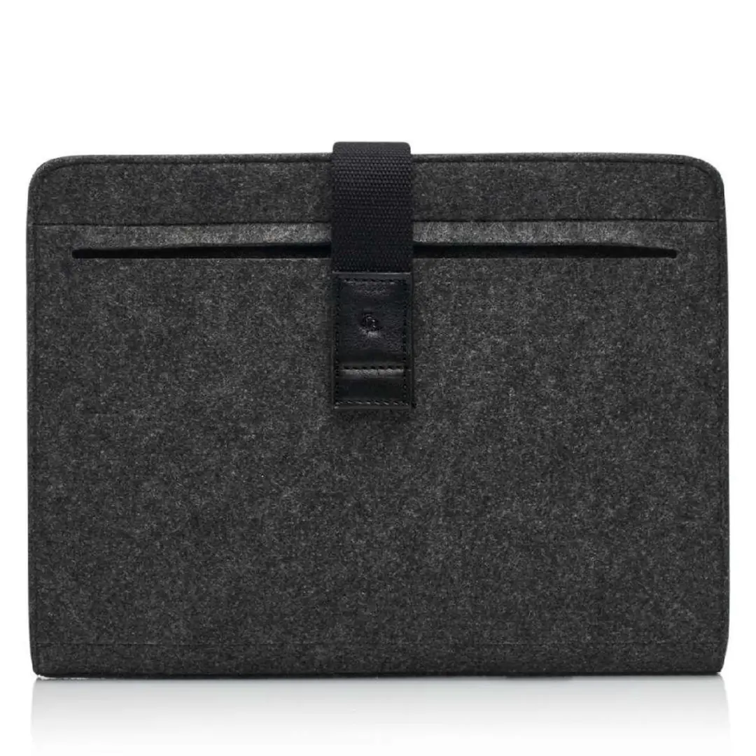 Castelijn & Beerens Vilten Laptophoes 13 inch 64 9677 ZW - Zwart