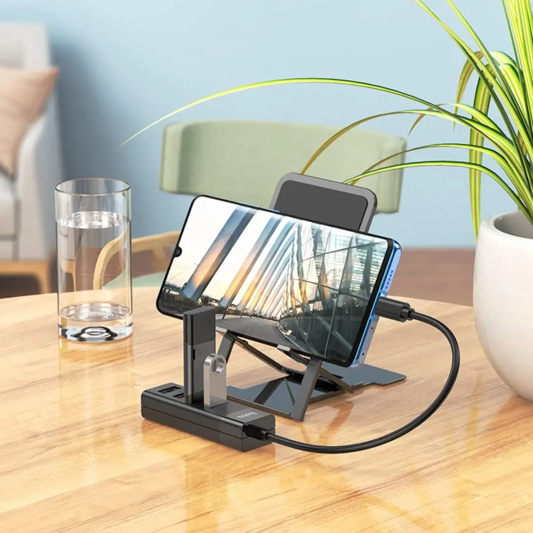 Hoco 4-in-1 USB Hub Type-C naar USB-A 3.0/2.0 - 6931474762429 - Zwart