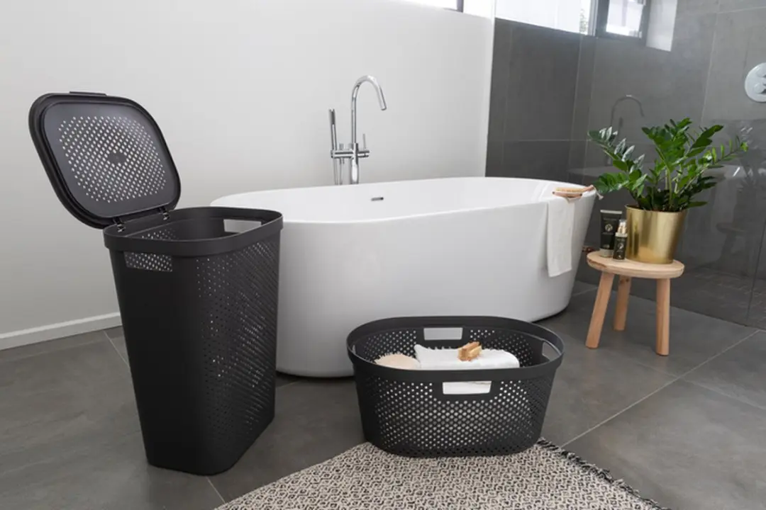 Curver Infinity Recycled Wasmand met deksel 60L - Antraciet