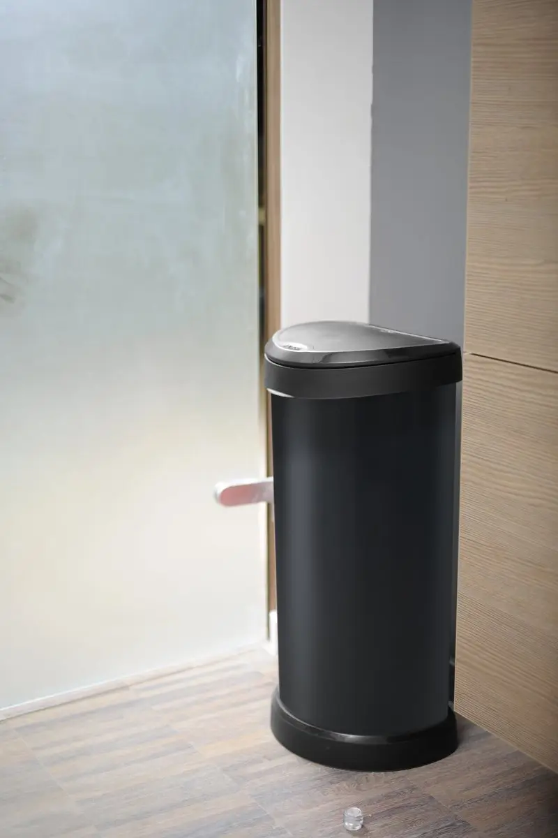 Curver Decobin Push Prullenbak 40L - Zwart
