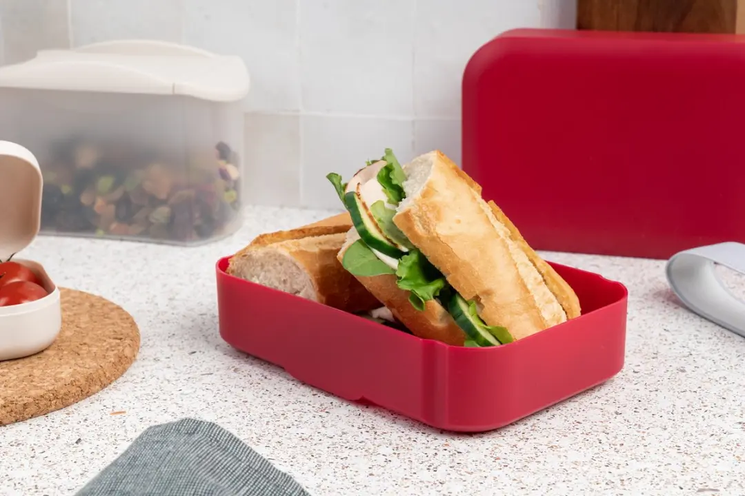 Amuse Lunchbox Ruby 650ml - Rood - 185x125x50mm