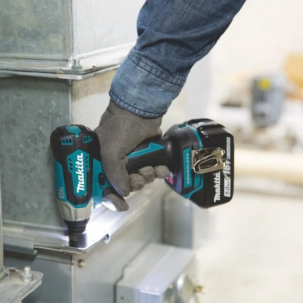 Makita DTW180RTJ Slagmoersleutel - 180Nm - 2x 5,0Ah - Koolborstelloos - afbeelding 6 van 6