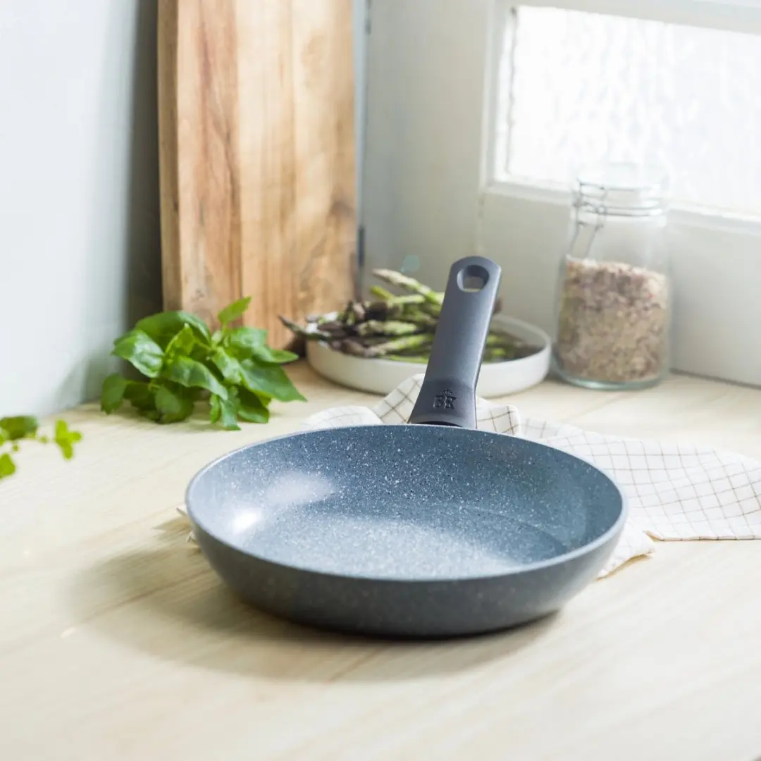 BK Blue Label Granite Koekenpan 28cm - Inductie - Ovenbestendig 160°C - Blauw - afbeelding 6 van 6