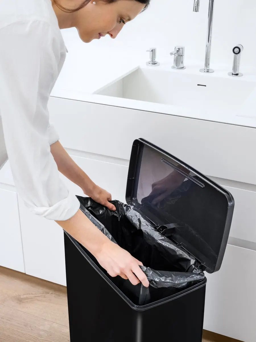 Curver Decobin Prullenbak 65L - Zwart - afbeelding 6 van 6