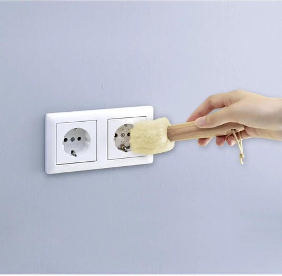 Wenko Stopcontactreiniger - Bruin/Wit