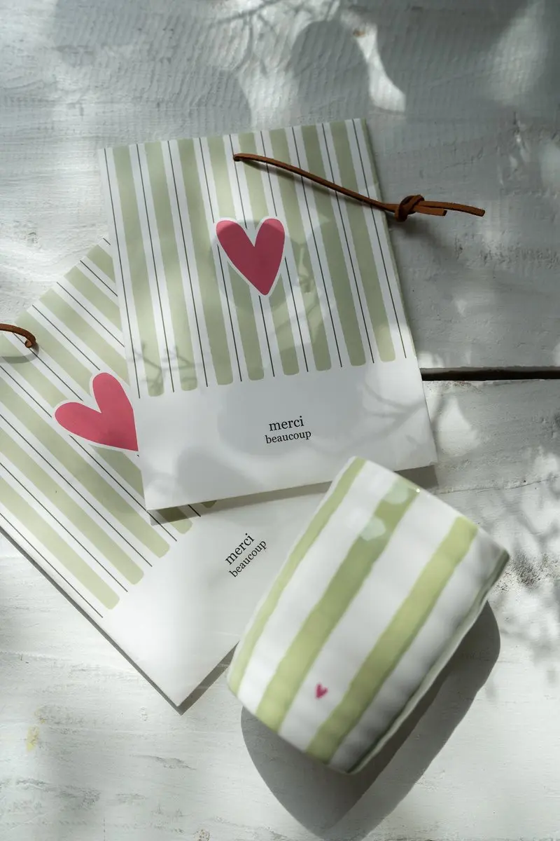 Zusss Cadeauset Koffiemok & Geurzakjes Merci Beaucoup - 2 Stuks