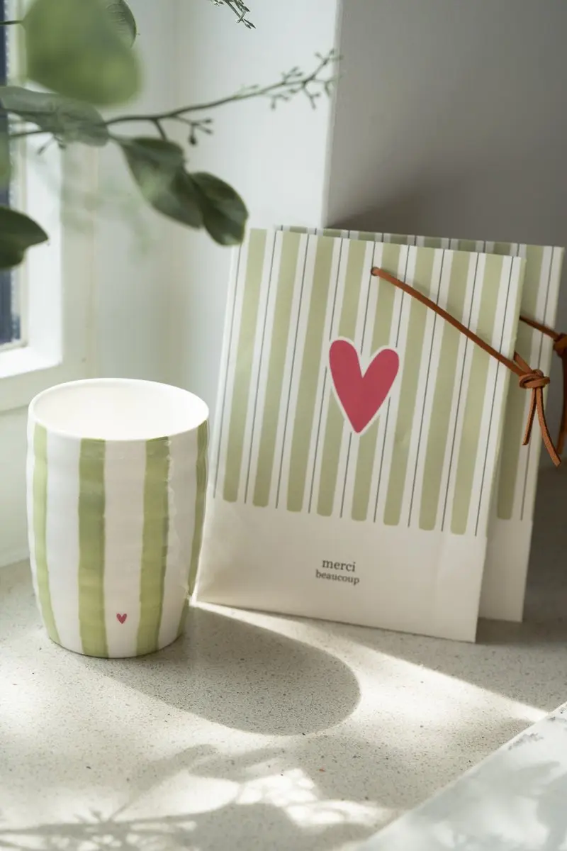 Zusss Cadeauset Koffiemok & Geurzakjes Merci Beaucoup - 2 Stuks