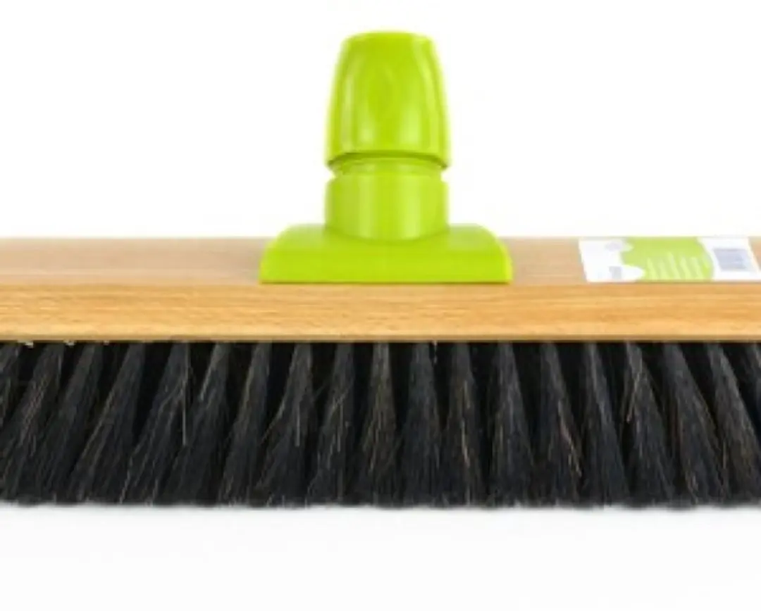 Linea Kamerveger Hout Gemengde Haren 30cm - Meerkleurig