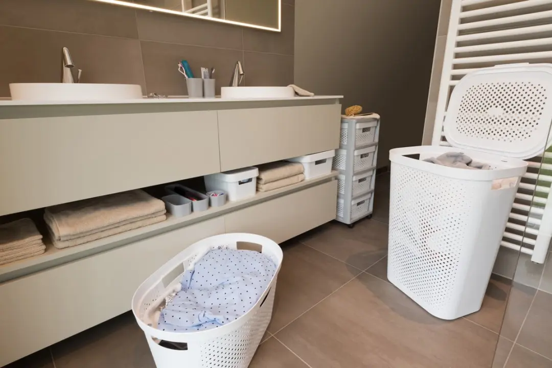 Curver Infinity Recycled Wasmand met deksel 60L - Wit