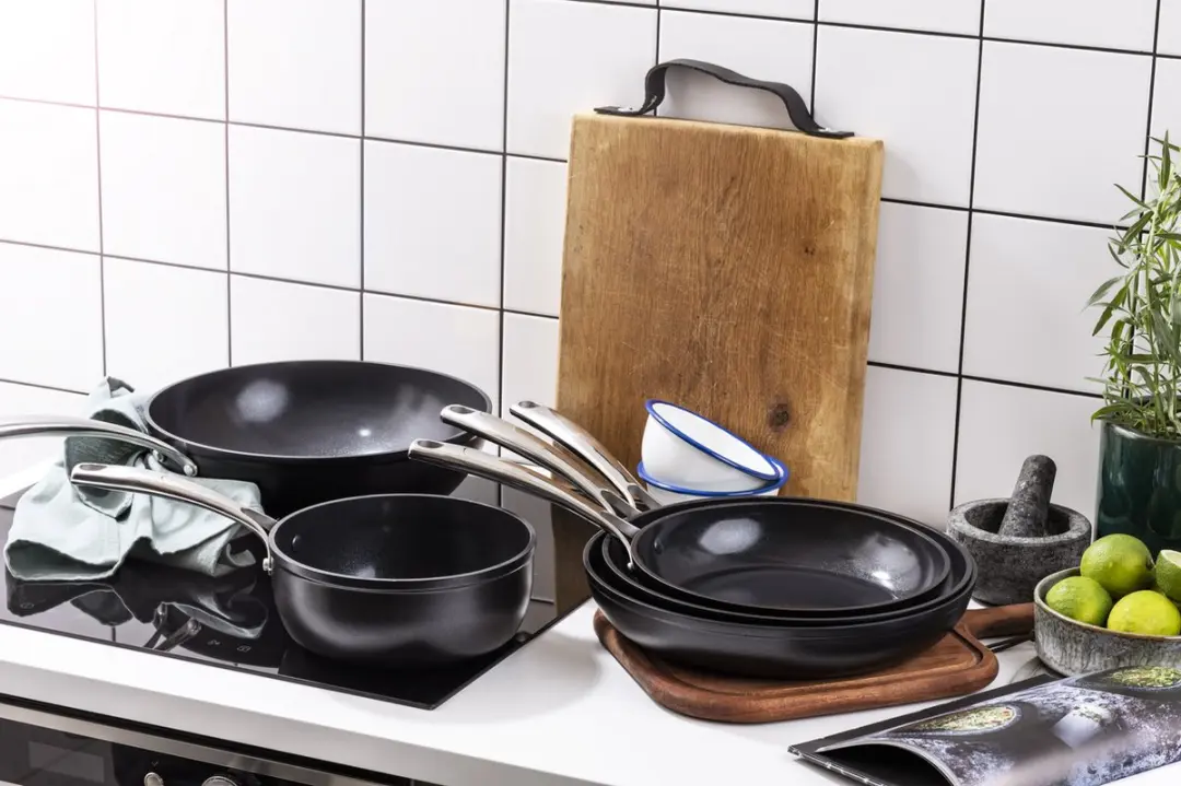 BK Superior Wok 30cm - Zwart