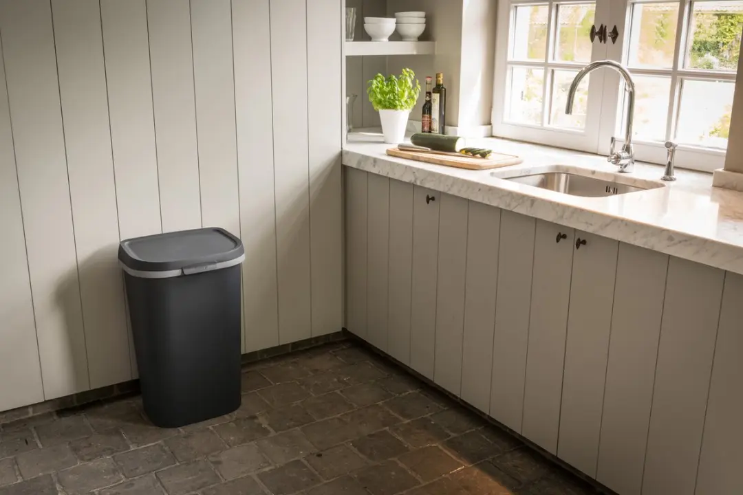 Curver Mistral Flat Prullenbak 50L - 39x30x69cm Antraciet