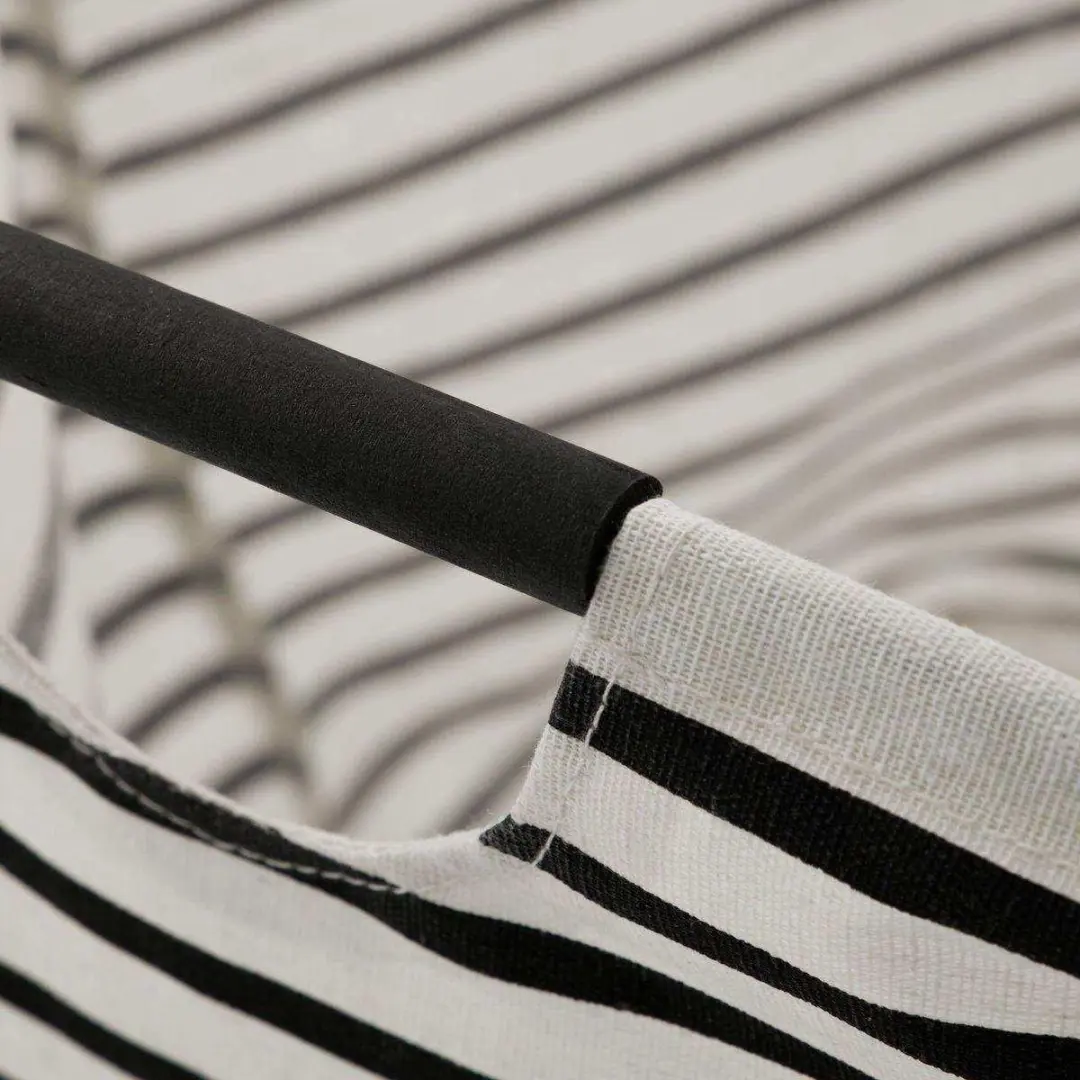 House Doctor Waszak Stripes 205720017 - 40x60cm - Zwart
