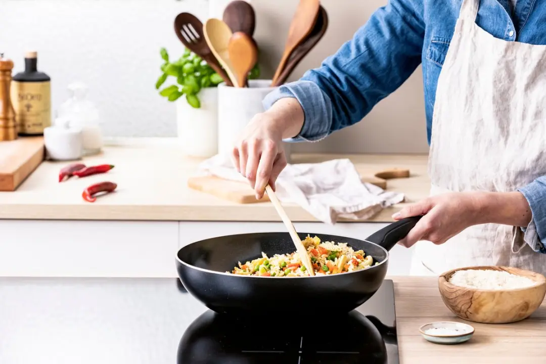 BK Brilliant 5-delige Pannenset - 20/24/28cm + Hapjespan 24cm + Wok 28cm - Zwart
