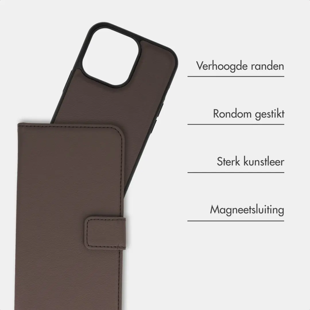 Imoshion iPhone 13 Pro Hoesje 2-in-1 Bookcase - Bruin
