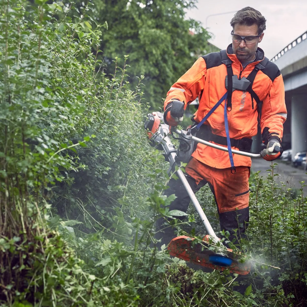 Husqvarna 535iRXt Accu Bosmaaier - met Grasmes & Trimmerkop