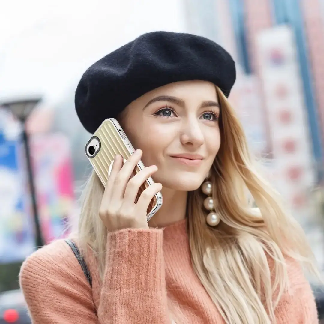 Dux Ducis Zest Serie Telefoonhoesje iPhone 16E - Woestijngoud
