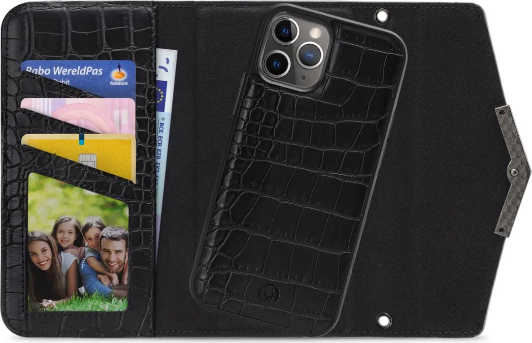 Mobilize iPhone 11 Pro Clutch Case