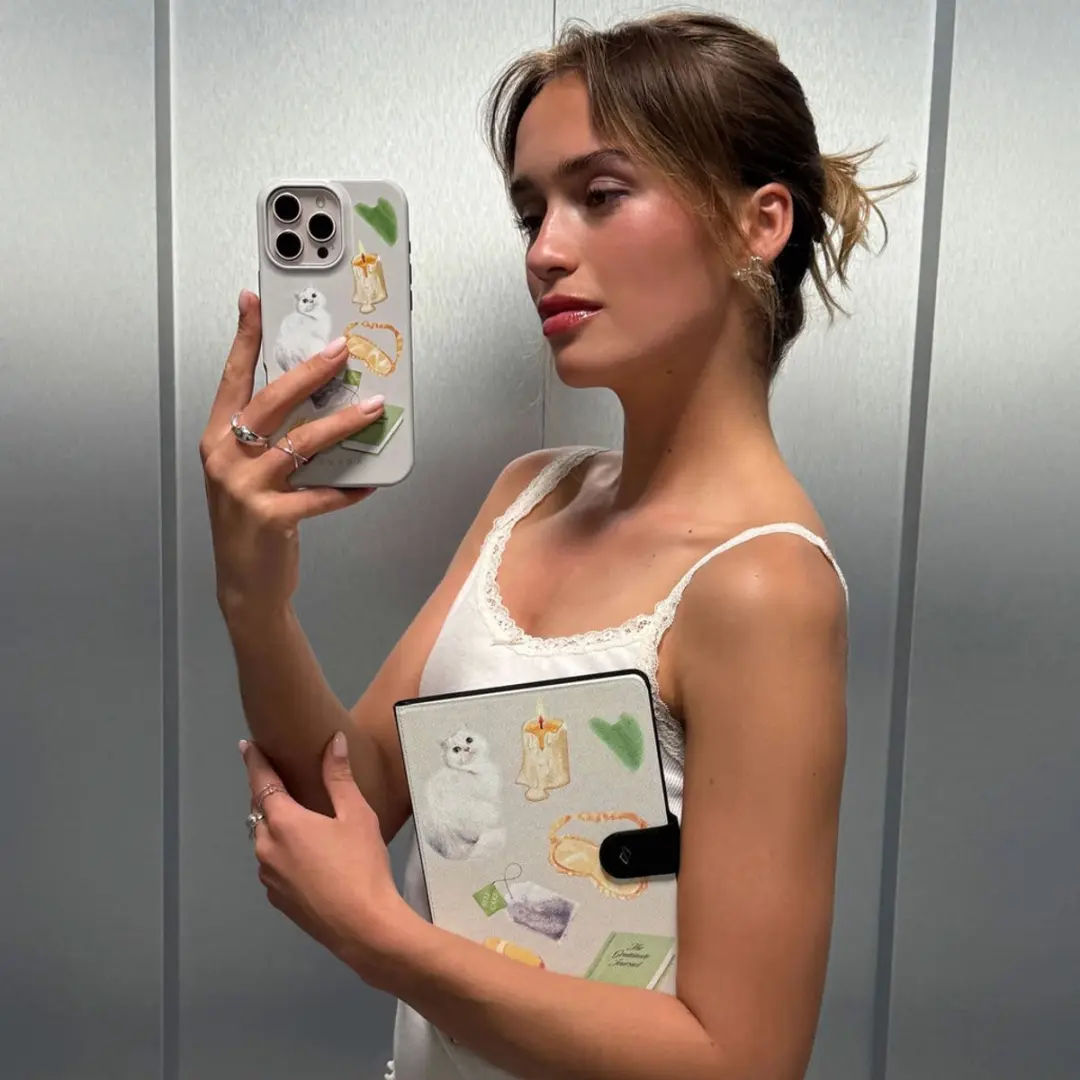 Burga Tough Case iPhone 16 Pro - Soft Era
