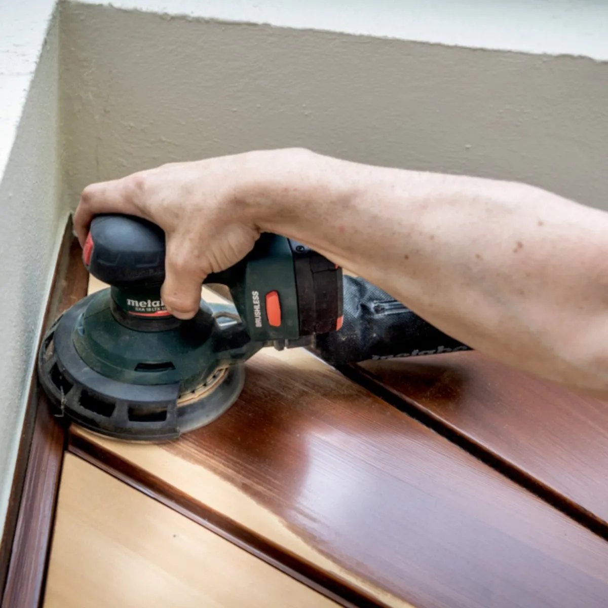 Metabo SXA 18 LTX 150 BL Accuschuurmachine - 18V 4.0Ah - 150mm