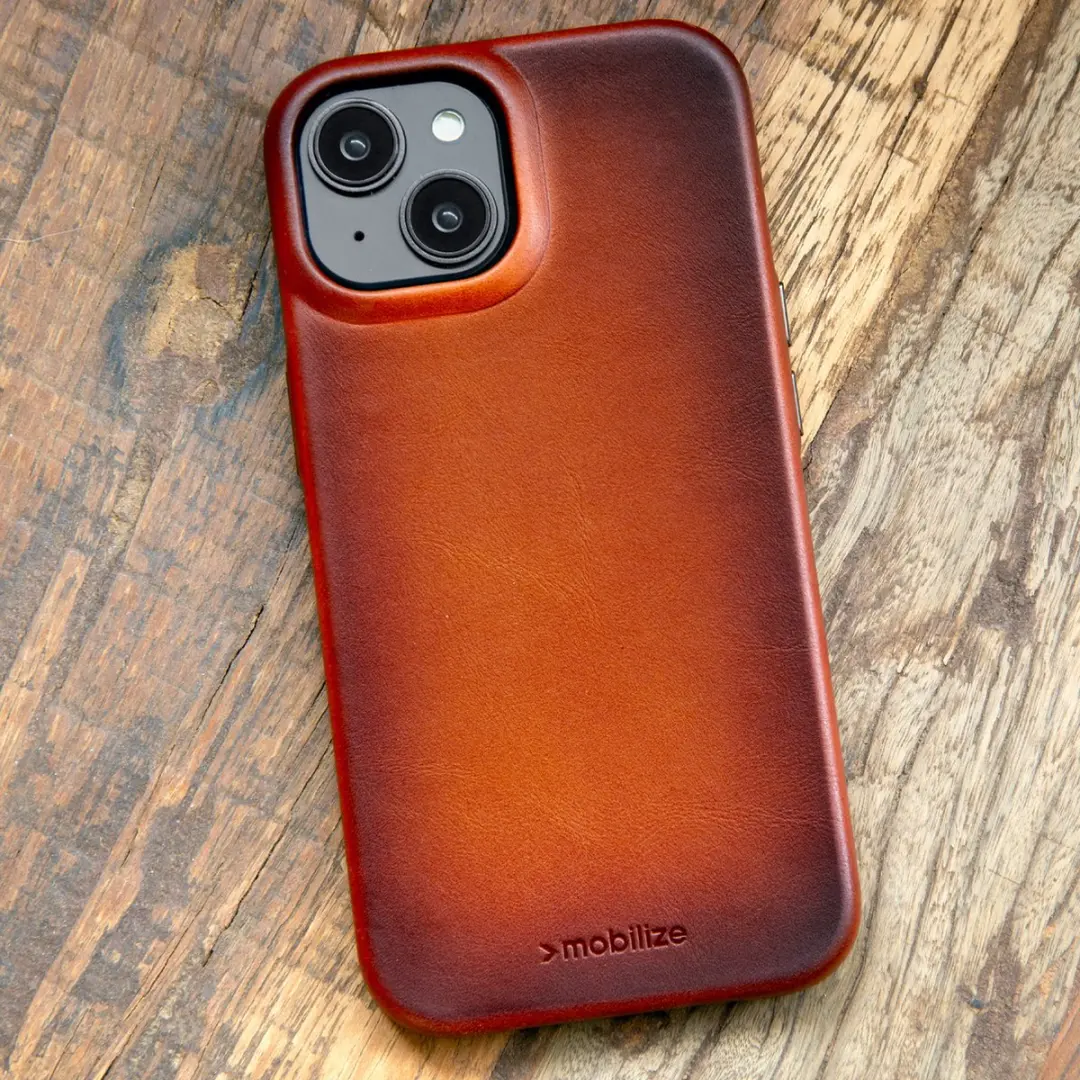 Mobilize iPhone 15 Plus Hoesje MagSafe - Cognac Leer