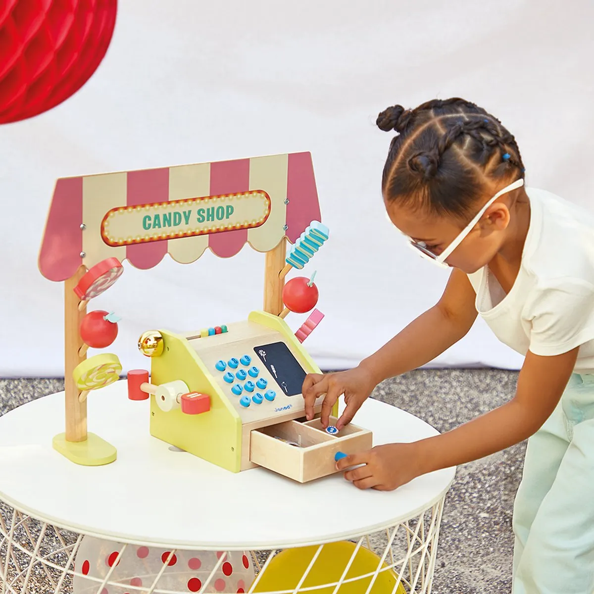 Janod Applepop Snoepwinkel - 1 Kassa met schoolbord - 33 accessoires