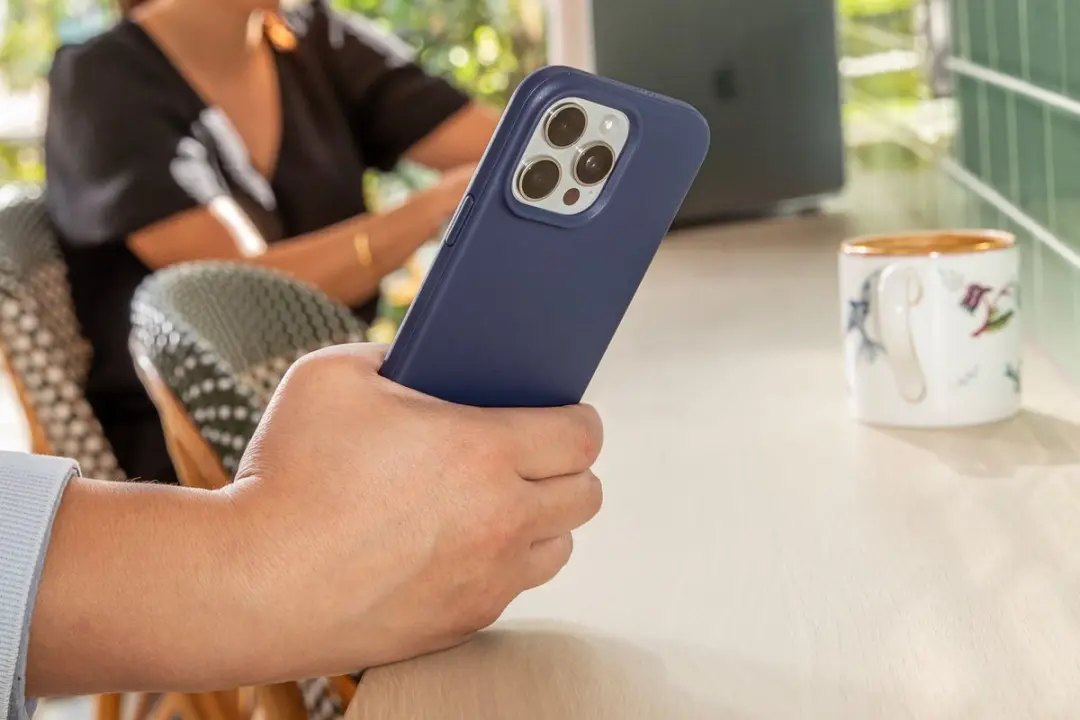 Tech21 Evo Lite iPhone 15 Plus Hoesje - Blauw - T21-10466