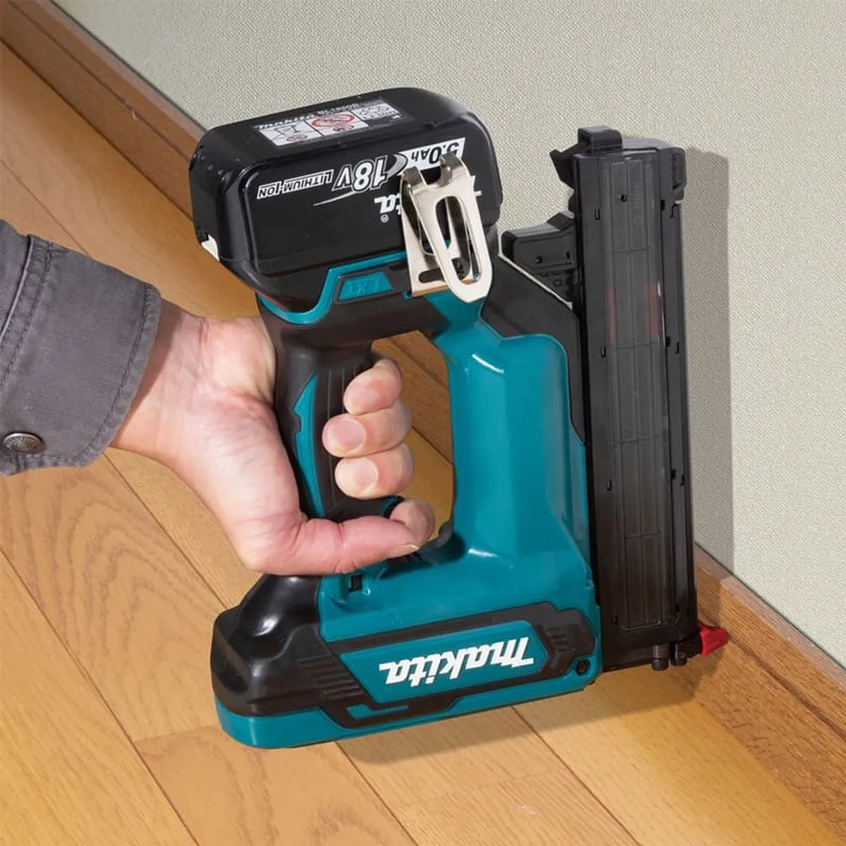 Makita DFN350Z Accu Afwerktacker 18Ga - 18V