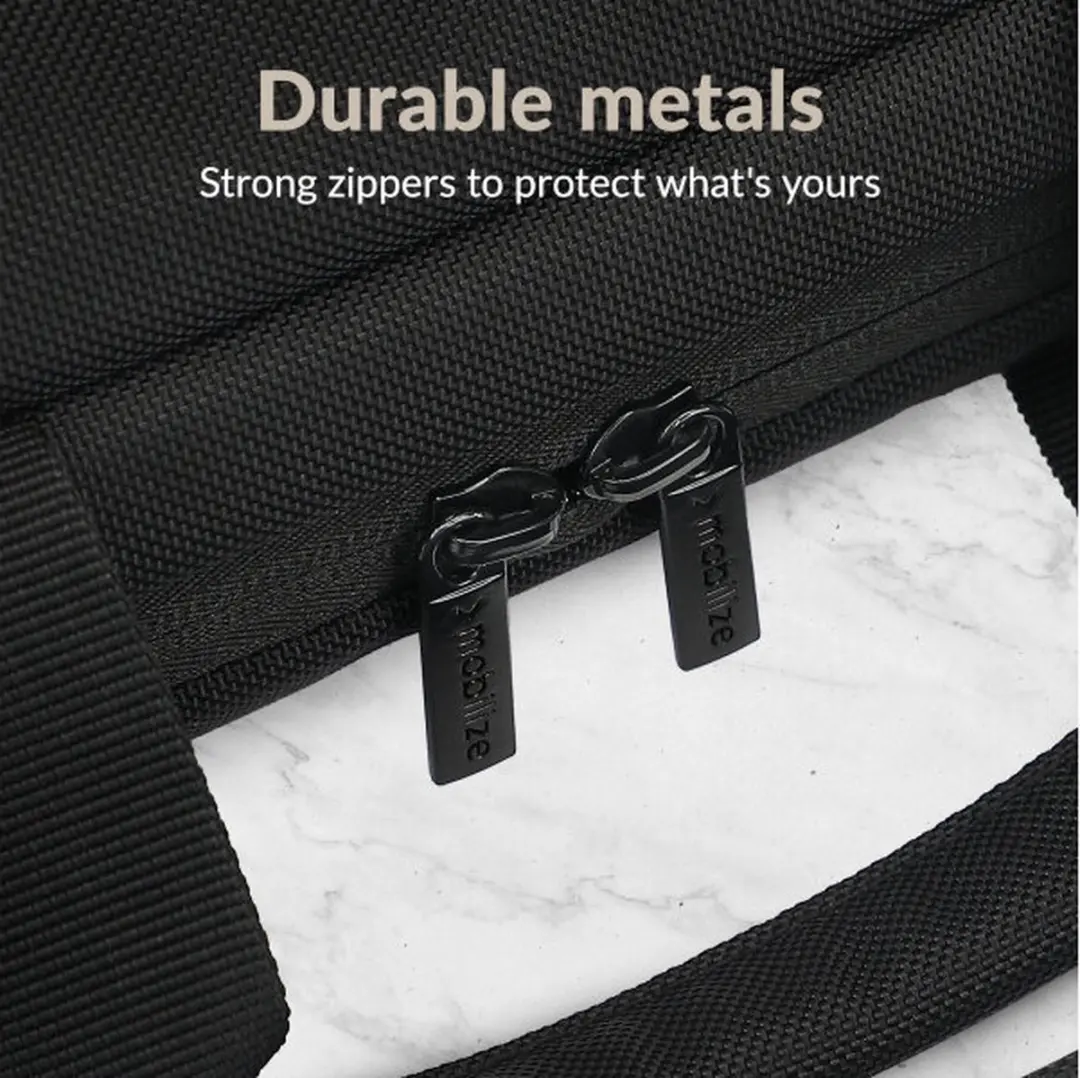 Mobilize Waterresistant Laptophoes 17.3 inch - Zwart