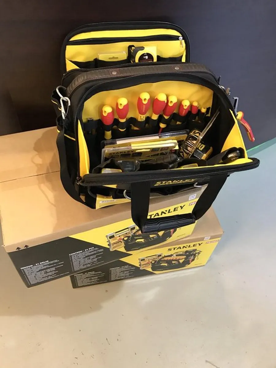 Stanley FMST1-82945 Gereedschapstas Elektricien - 31-delig Zwart/Grijs