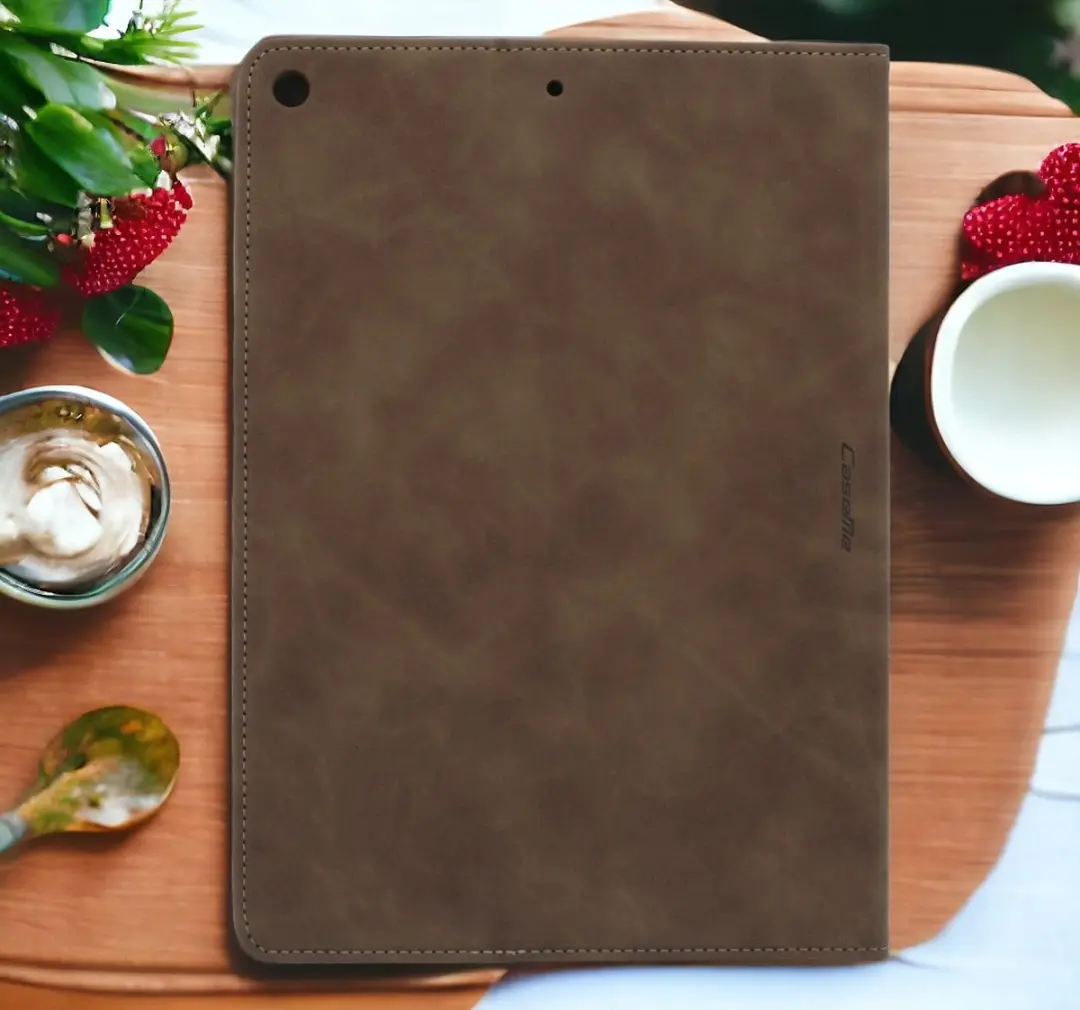 Caseme Bookcase Tablethoes - Lichtbruin - 10.2" - o.a. iPad 9e gen