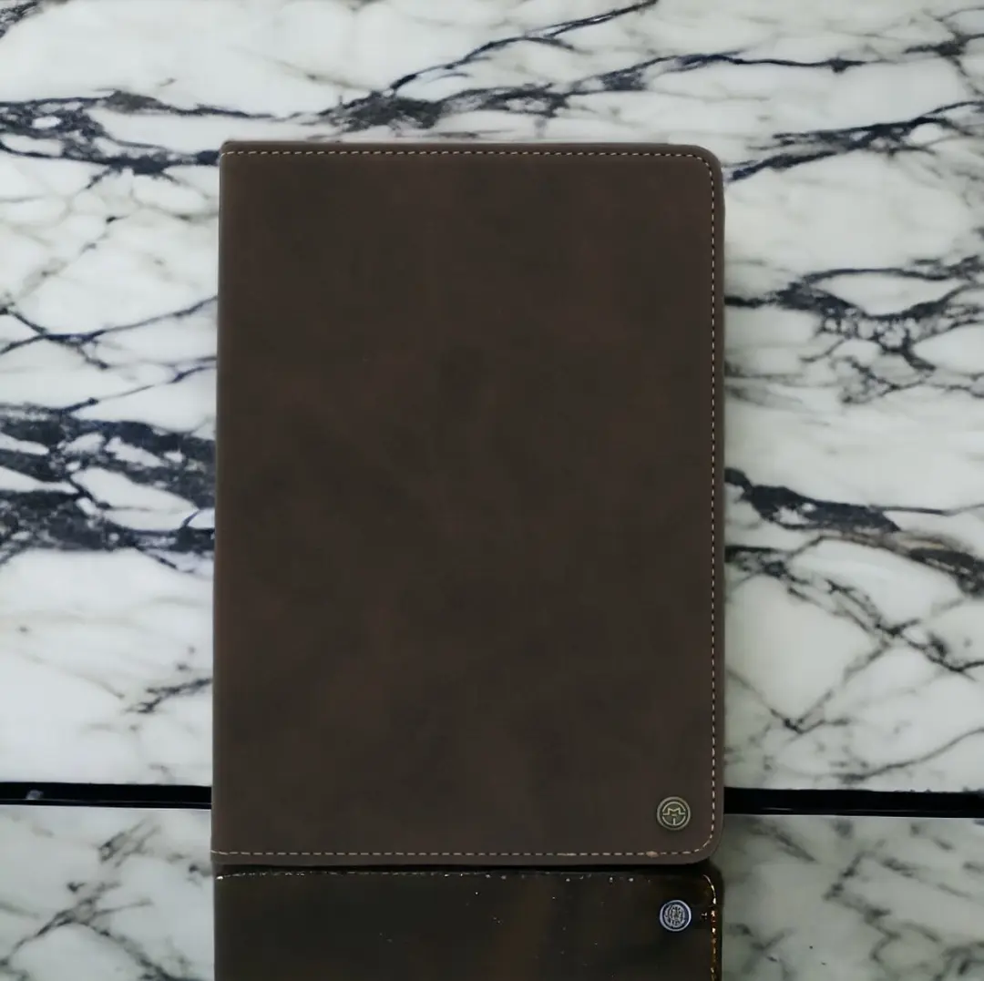 Caseme Bookcase Tablethoes Donkerbruin - iPad Mini 6/7 8.3"