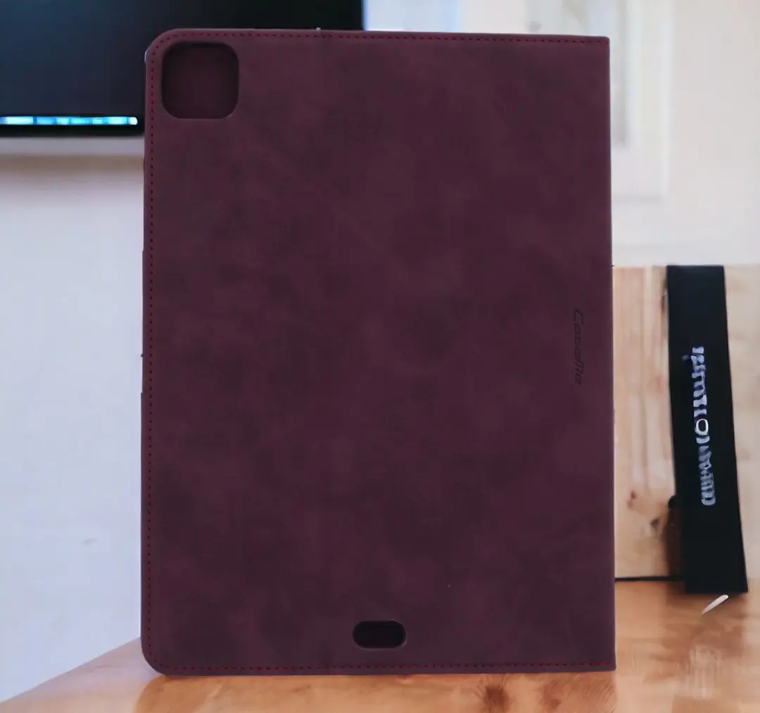 Caseme Bookcase Bordeaux Tablethoes - iPad Pro 11" - 1 Stuk
