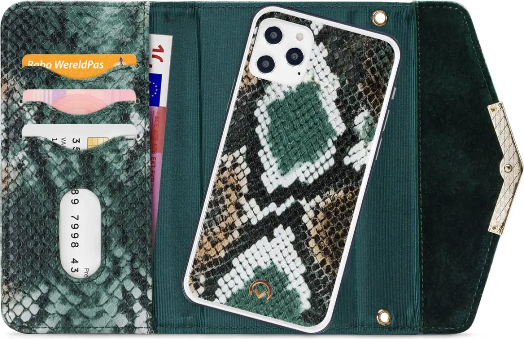 Mobilize iPhone 12 Pro Max Clutch Case - Slangenprint Donkergroen - 4 Pasjes - afbeelding 6 van 6