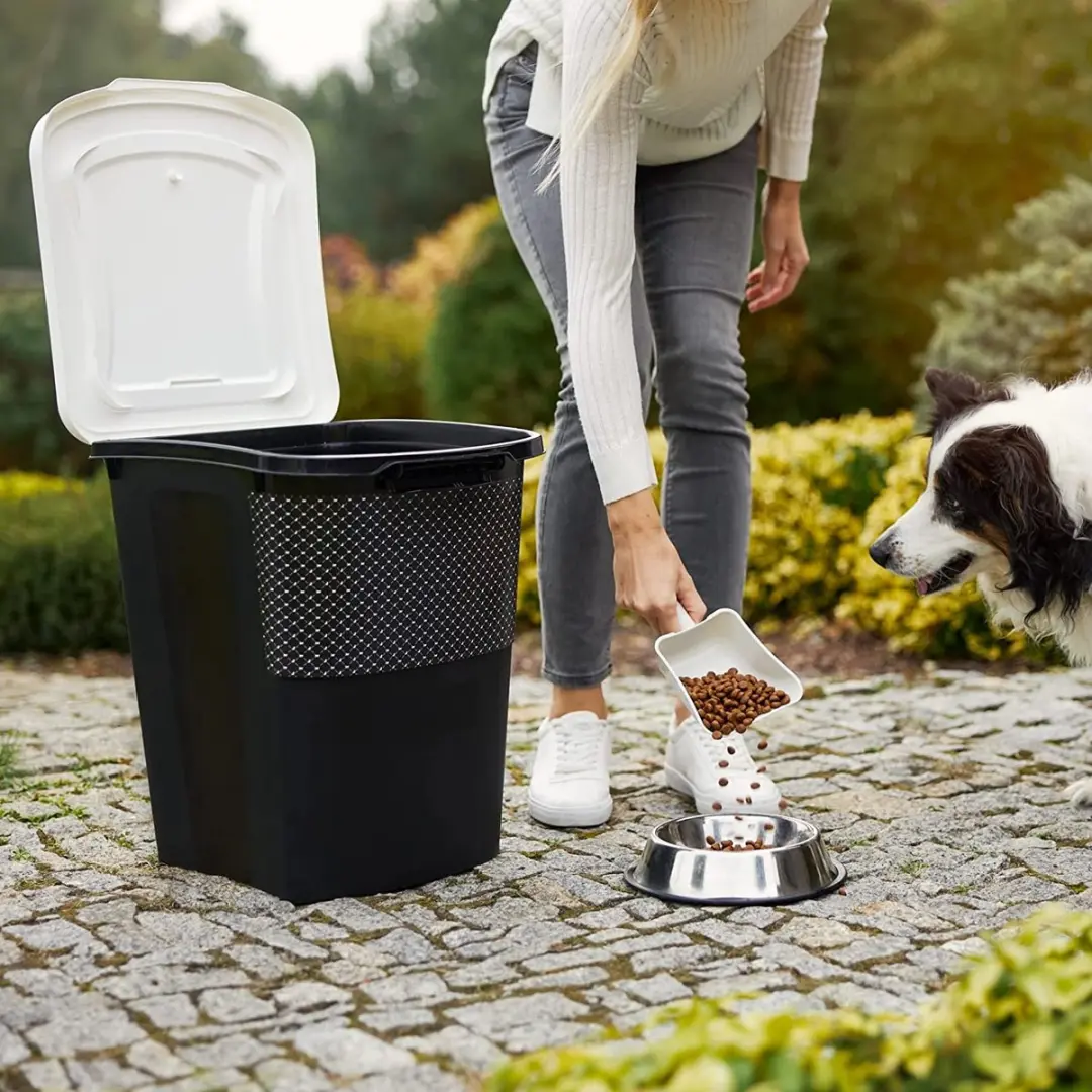 Rotho MyPet Voercontainer 38L - Zwart/Wit