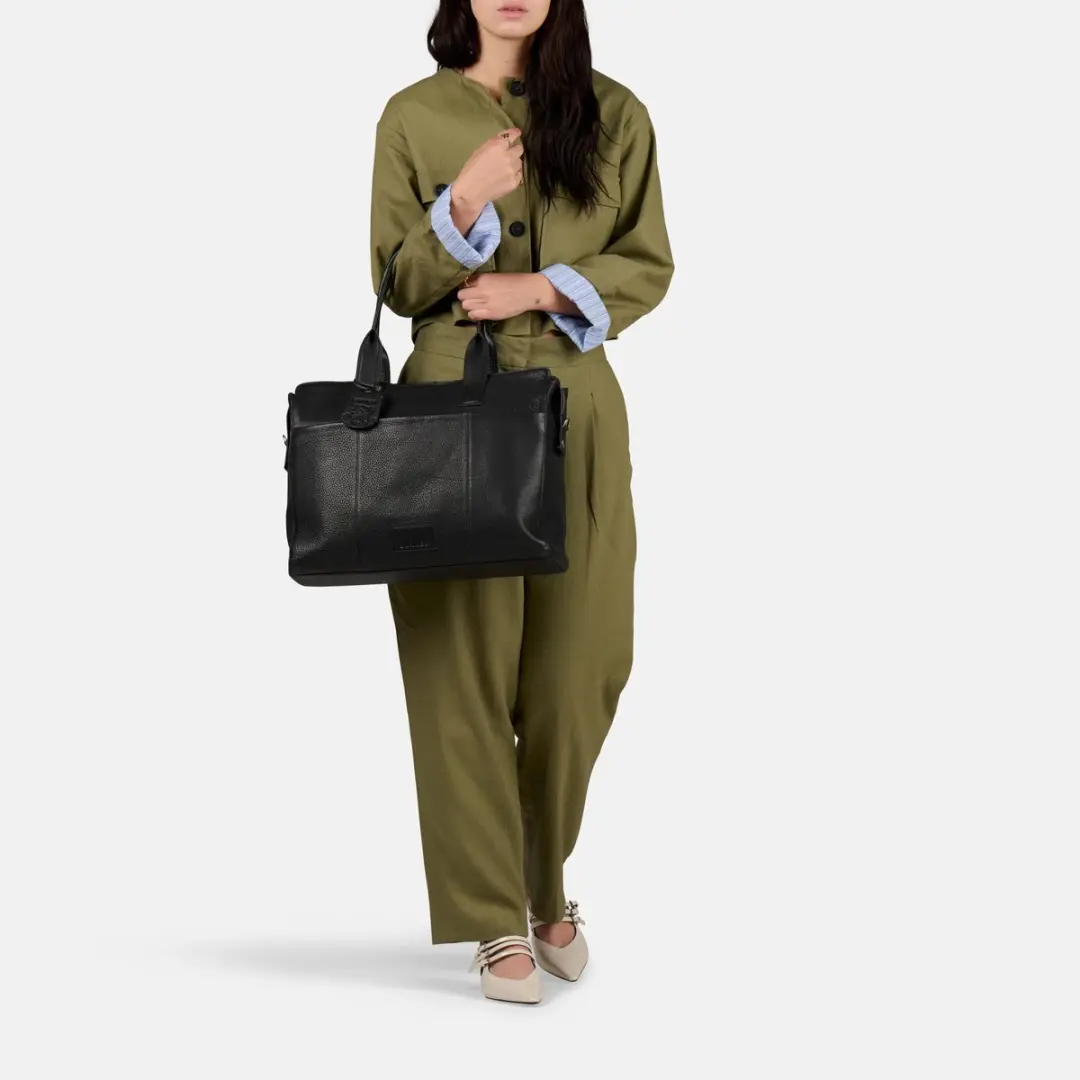 Burkely Soft Skylar Workbag 15.6" Laptoptas - 3 Vakken - Zwart