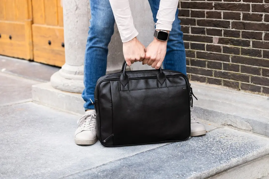 Berba Lucca Laptoptas 15.6 inch - 4 Vakken - Zwart