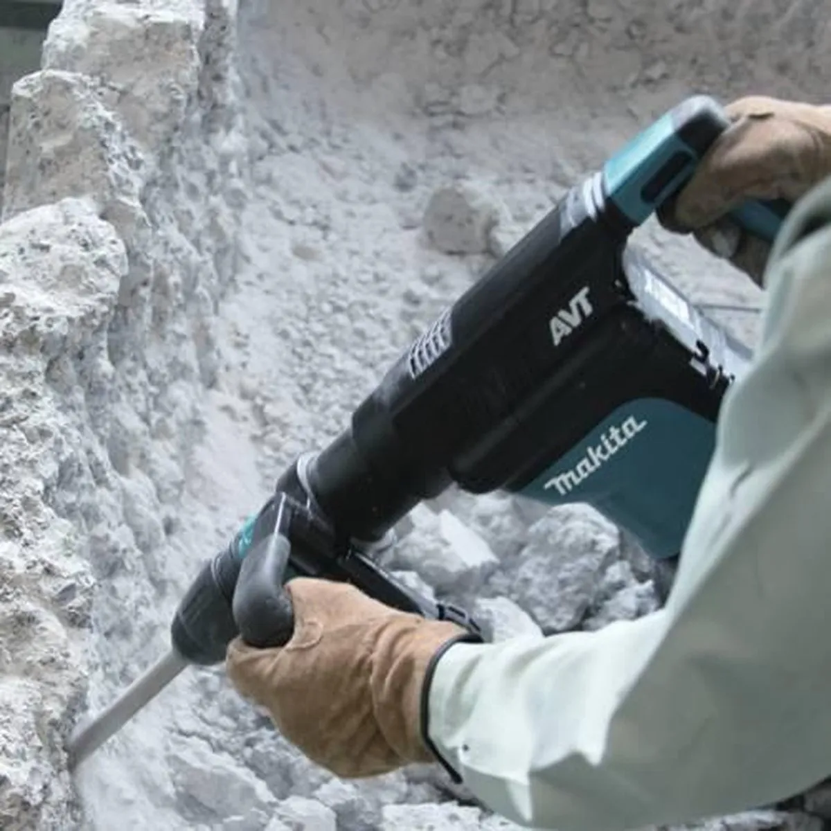 Makita HM1111C Breekhamer - AVT - met koffer