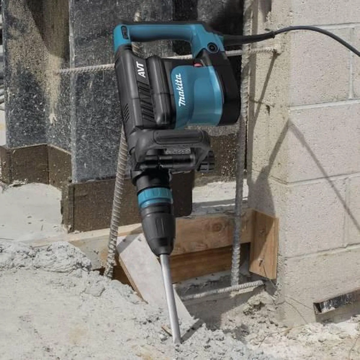 Makita HM1111C Breekhamer - AVT - met koffer