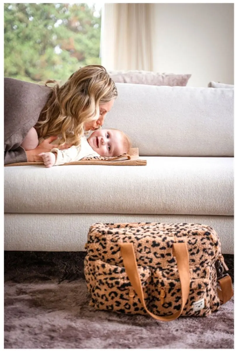 Kidzroom Care Carry Allure Luiertas - Beige - Verschoonmatje & Ophanglussen - afbeelding 6 van 6