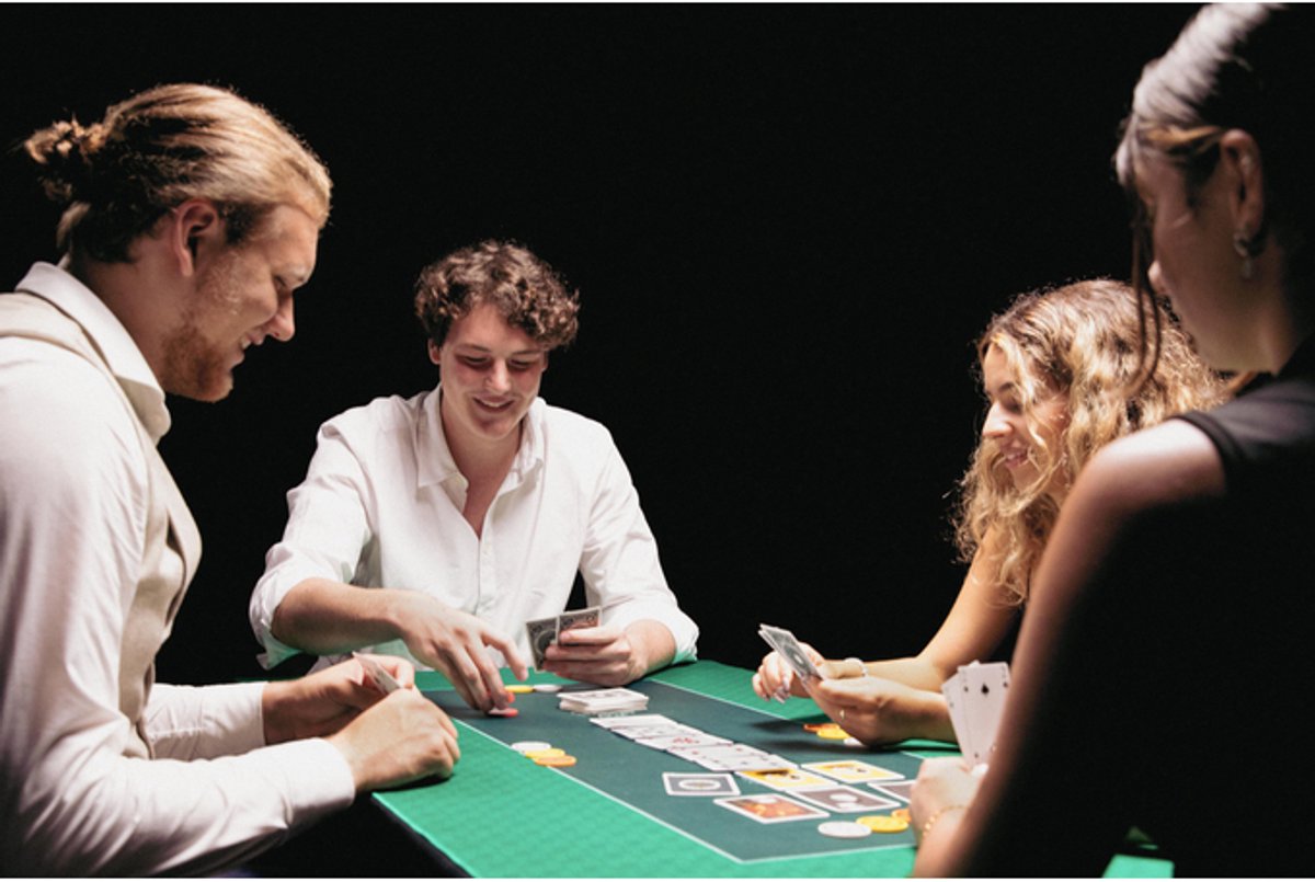 999 Games - The Gang – Kaartspel- Het pokerspel waarbij je samenwerkt!