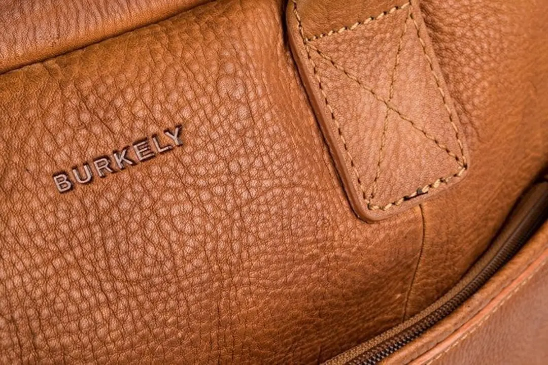 Burkely Fundamentals Antique Avery Laptopbag 15.6" - 4 Vakken - Cognac