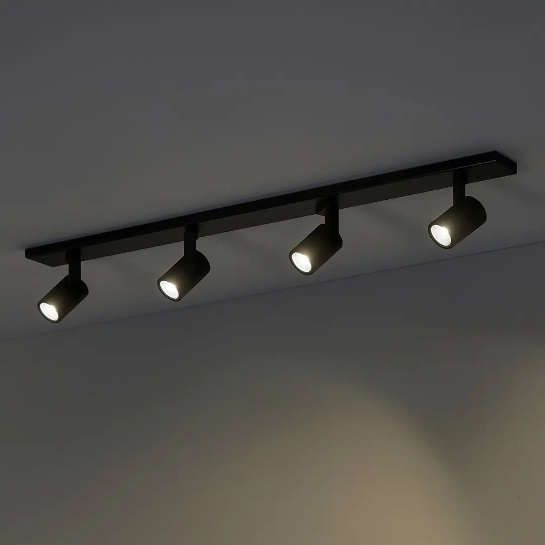 Highlight Aston Opbouwspot - 4-voudig Zwart Metaal 91,5cm
