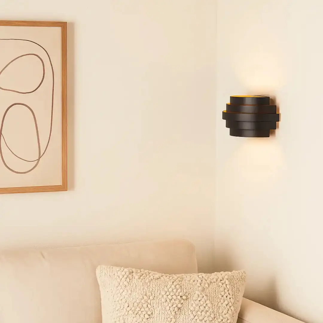 Highlight Wandlamp Scudo 25cm - Zwart/Gouden binnenkant