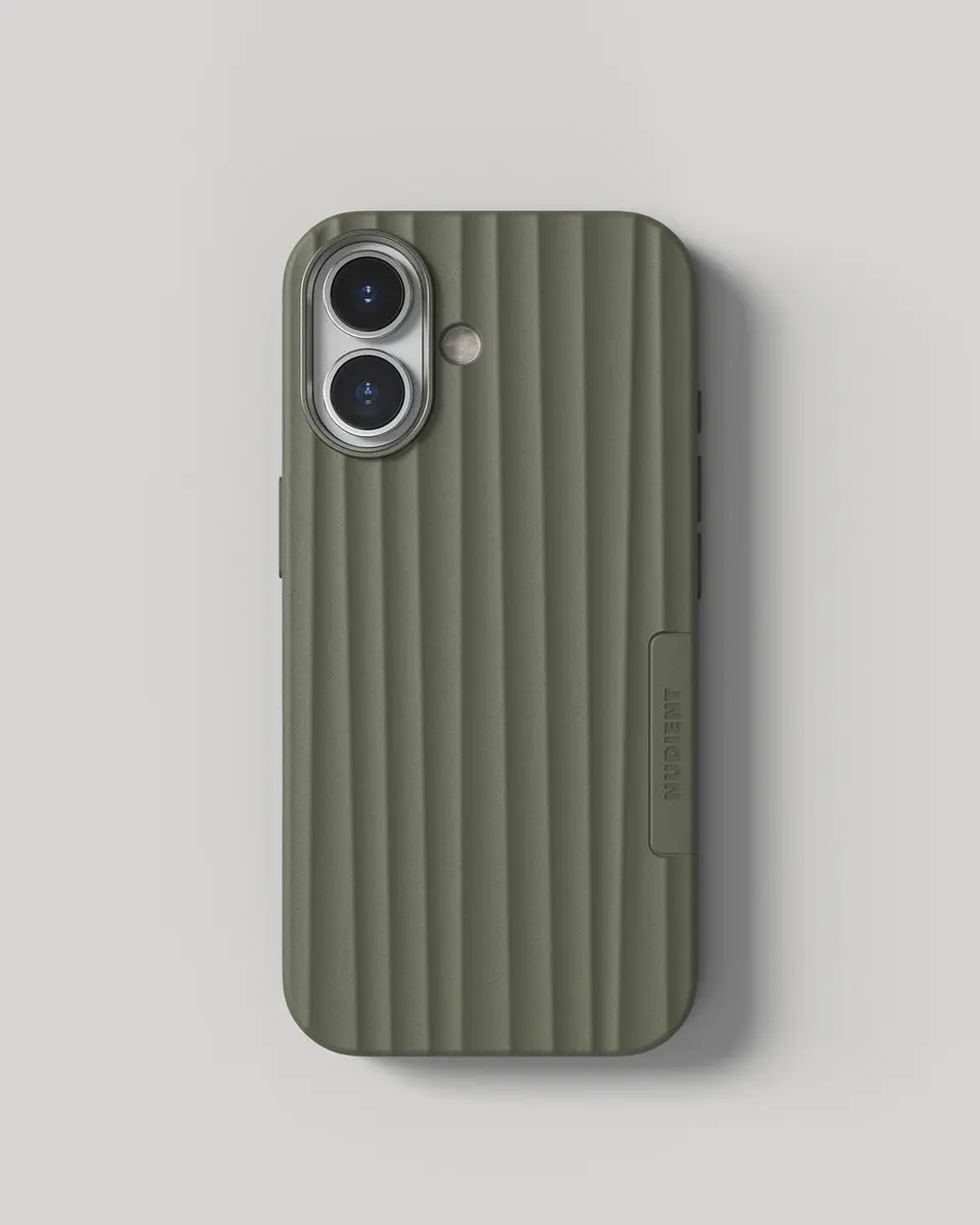 Nudient Bold MagSafe Case Apple iPhone 17 - Groen - 00-001-0122-0070
