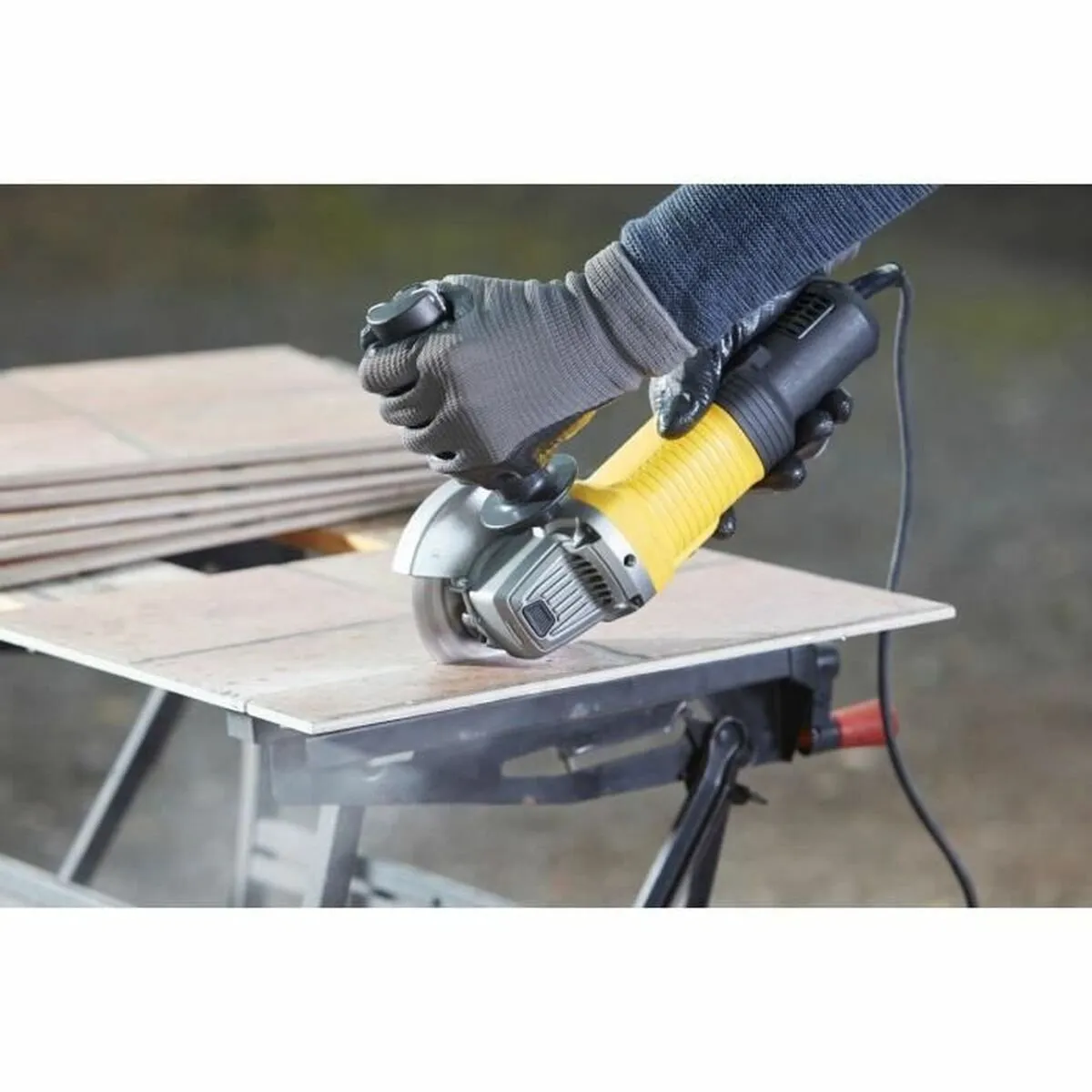 Stanley FatMax Haakse Slijper FMEG210-QS 850W - Geel/Zwart - afbeelding 6 van 6