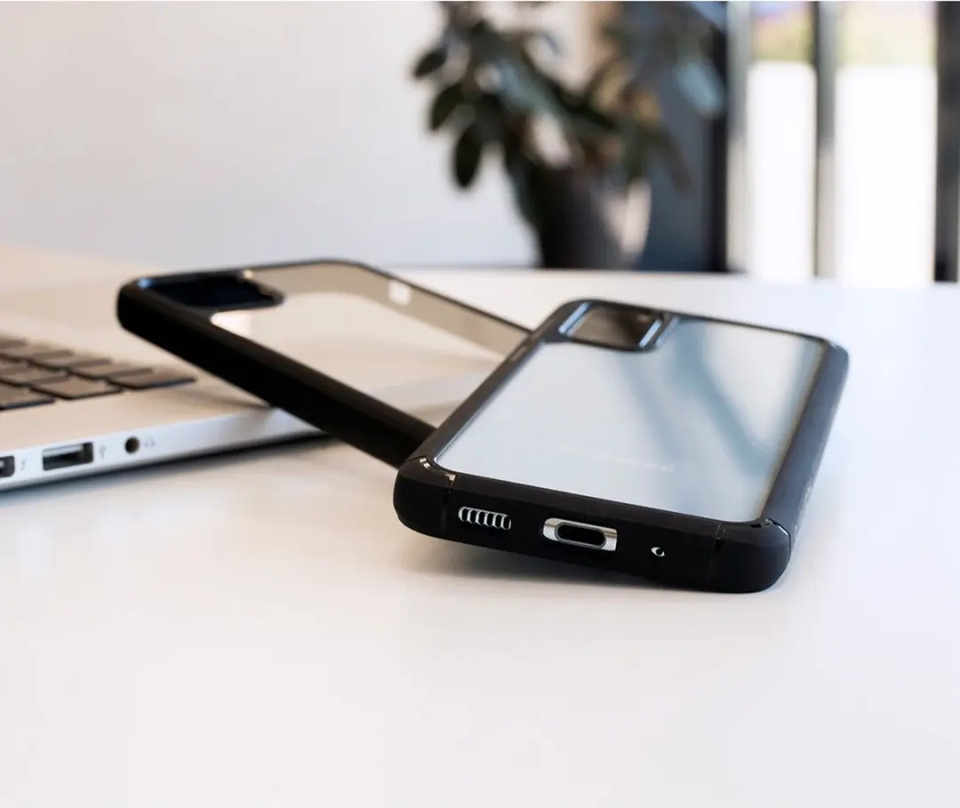 Mobiparts MP-108442 Rugged Hoes iPhone 12 Pro Max - Zwart Transparant